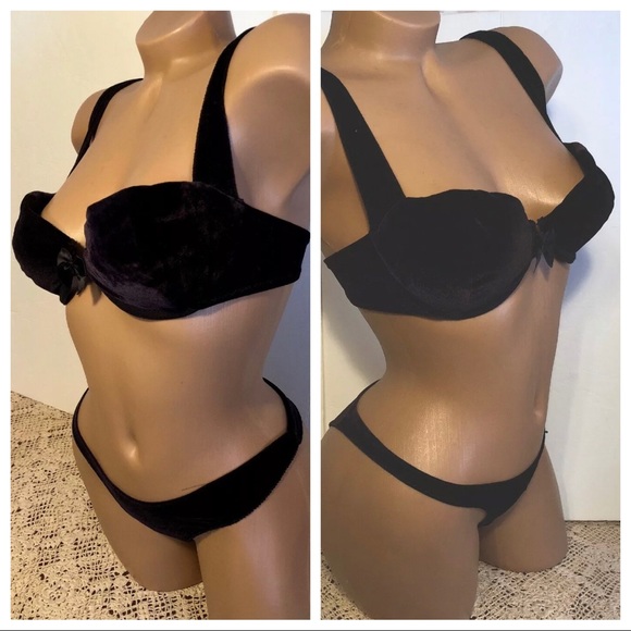 Vintage Victoria’s Secret bra & panty black velour - Picture 3 of 16